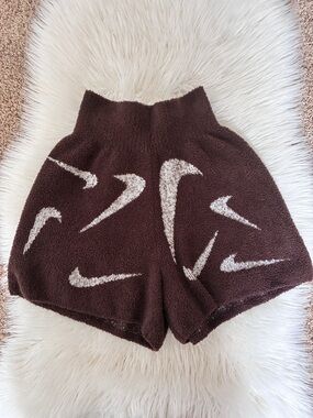 Nike Womens Small Shorts Swoosh Logo Brown White Fuzzy Textured Print Pattern